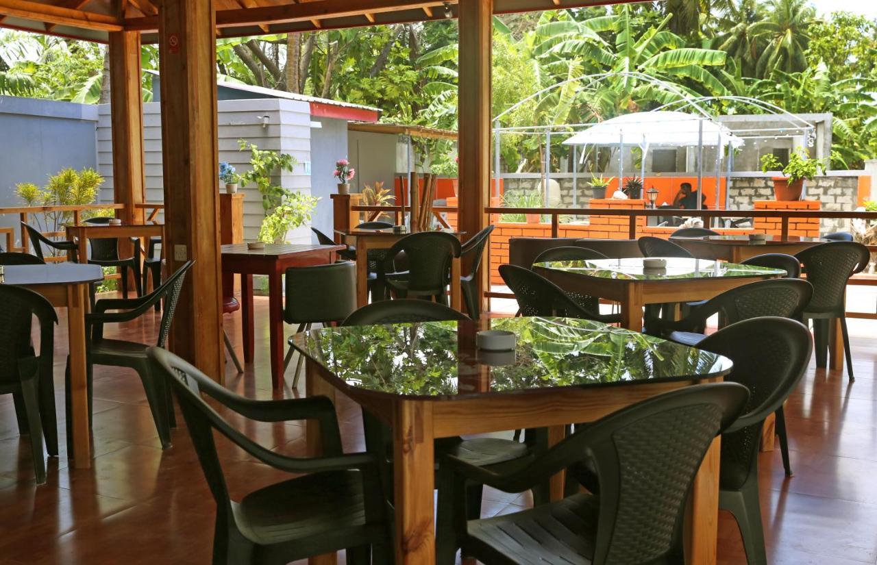 نزل Charming Holiday أدو أتول المظهر الخارجي الصورة