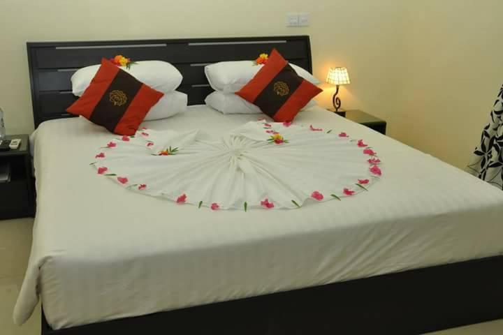 نزل Charming Holiday أدو أتول المظهر الخارجي الصورة