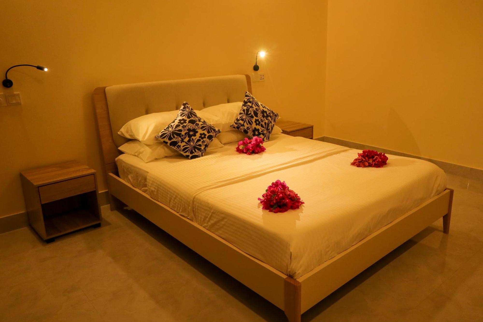 نزل Charming Holiday أدو أتول المظهر الخارجي الصورة