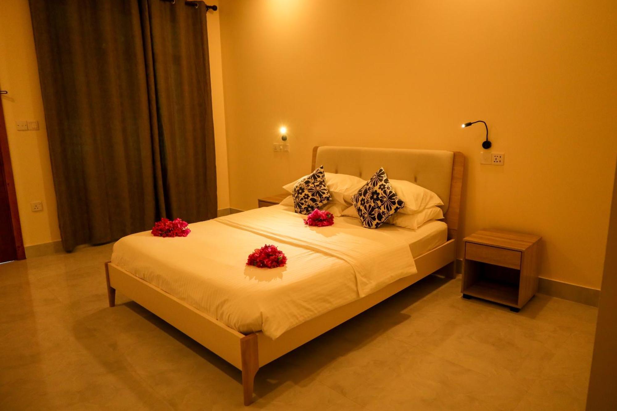 نزل Charming Holiday أدو أتول المظهر الخارجي الصورة
