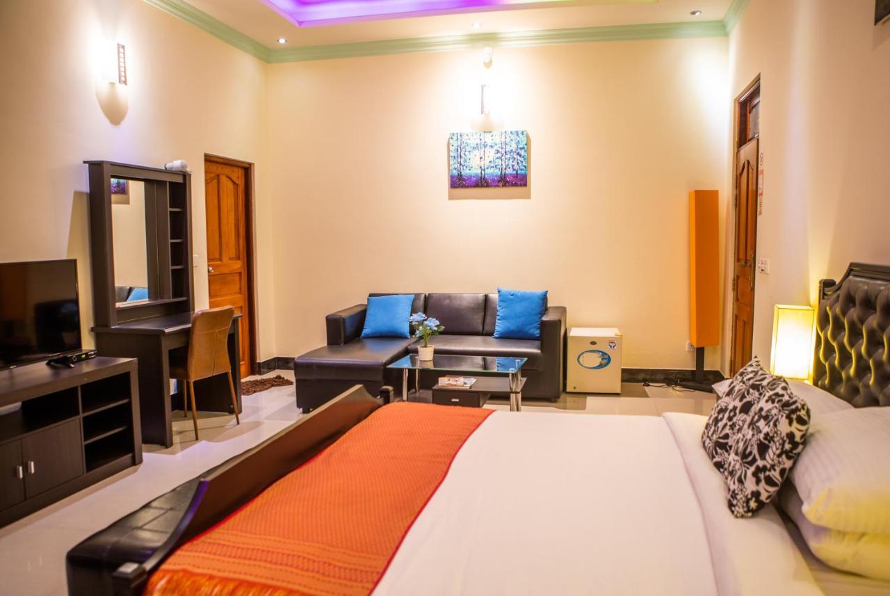 نزل Charming Holiday أدو أتول المظهر الخارجي الصورة